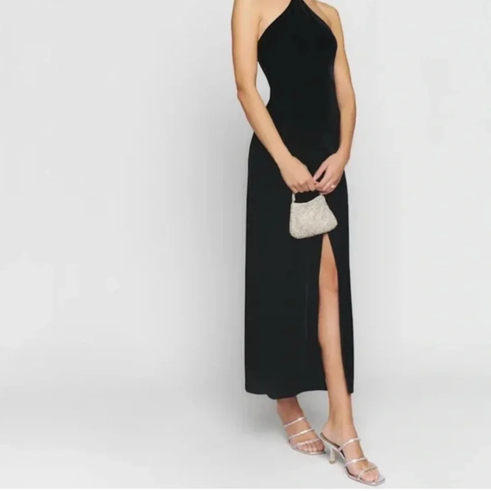 NWT Reformation Nyla Black Velvet Dress - Picture 1 of 2